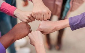 Banco de Chile reconoce a 30 mujeres líderes en iniciativa y deporte con Mujeres que Inspiran 2025